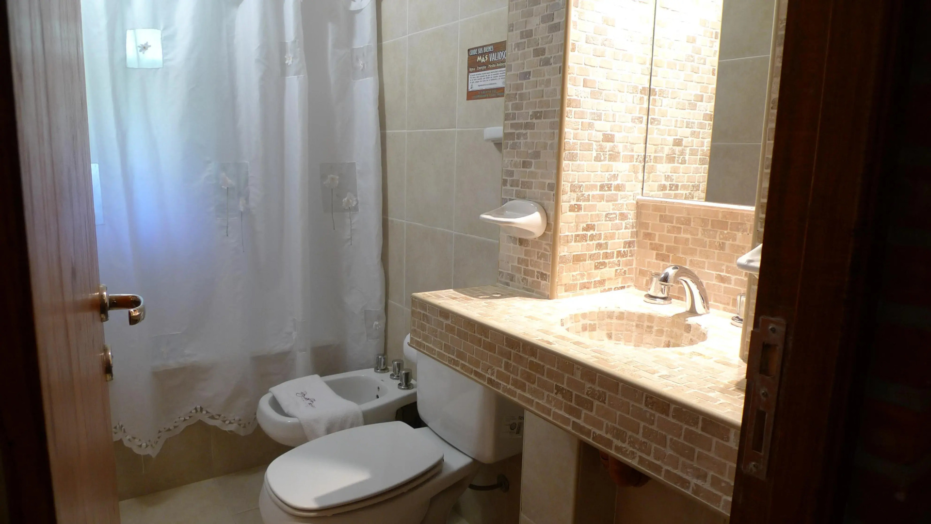 Rey del Bosque Apart Hotel