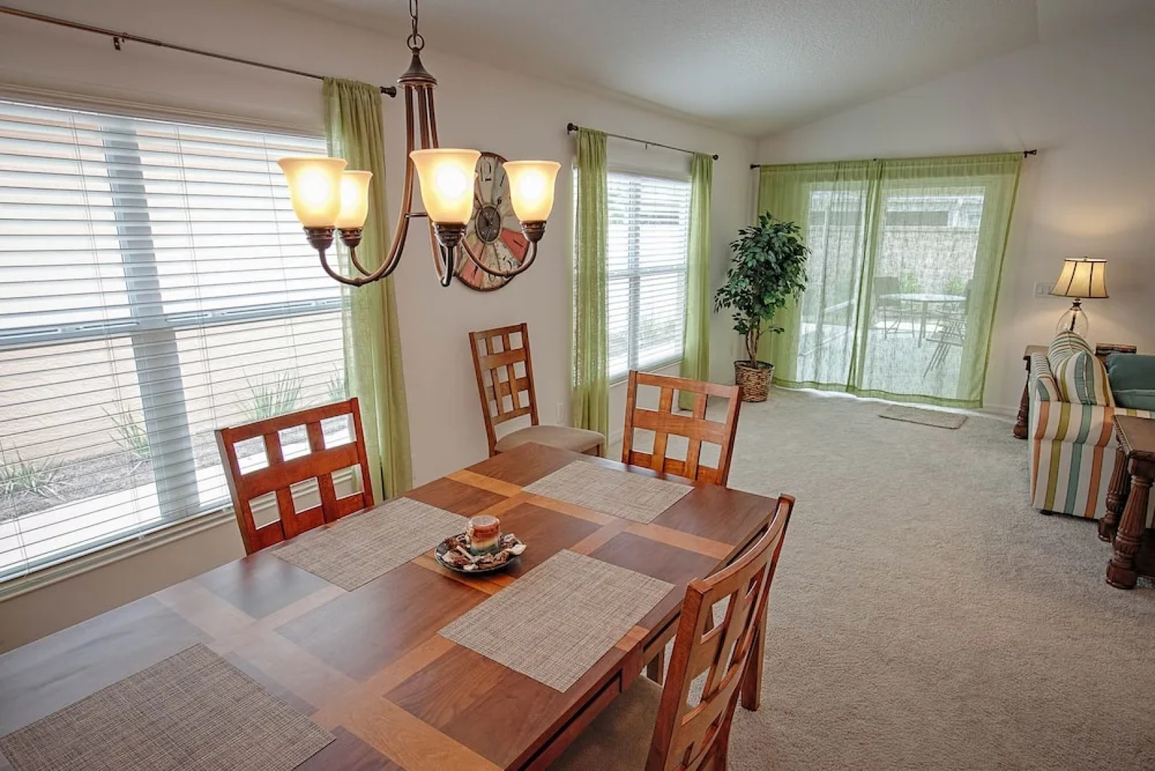 Waterbury Place Home 3 Bedroom by The VIR Group