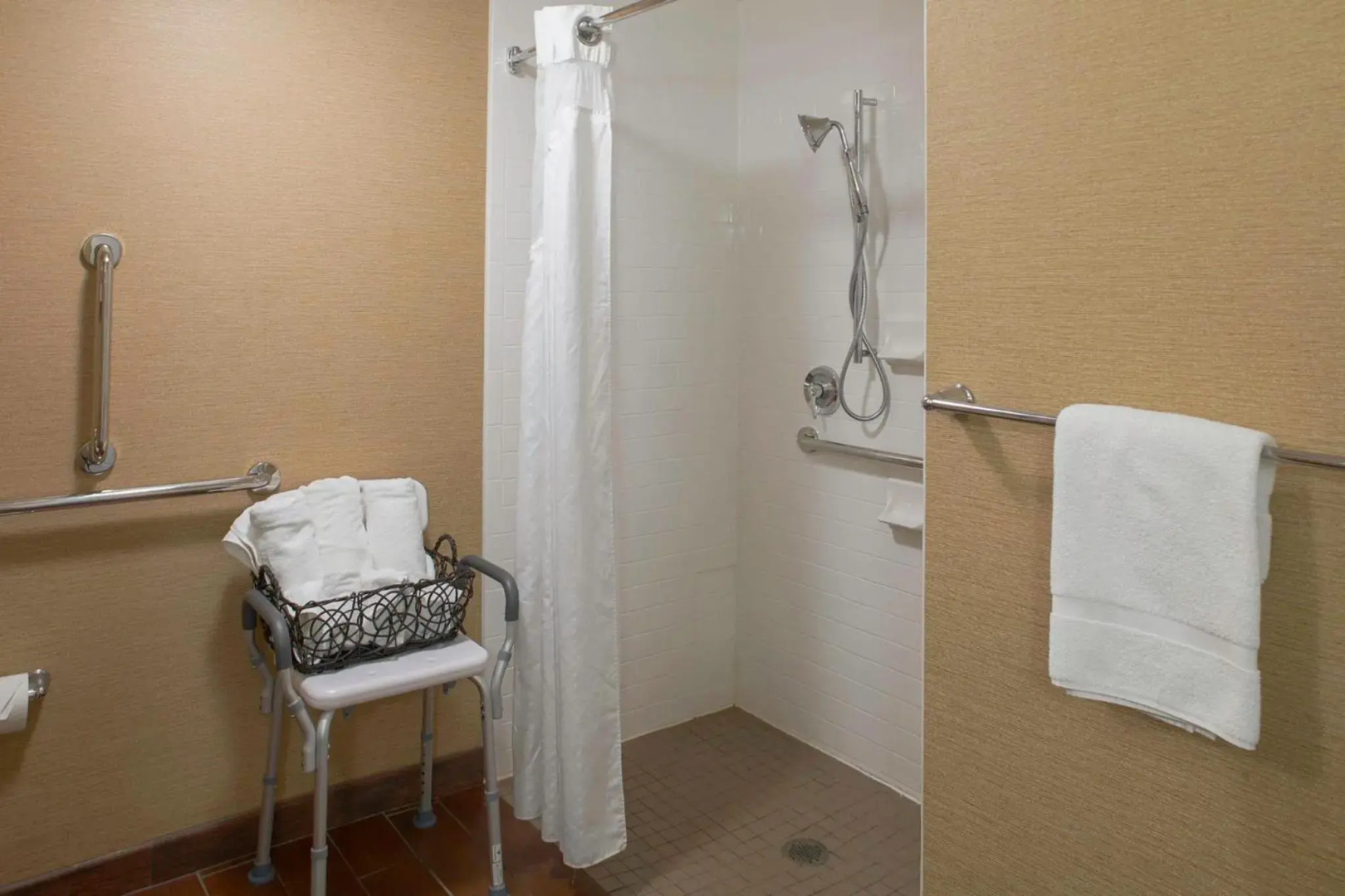 Holiday Inn Ardmore I-35 by IHG