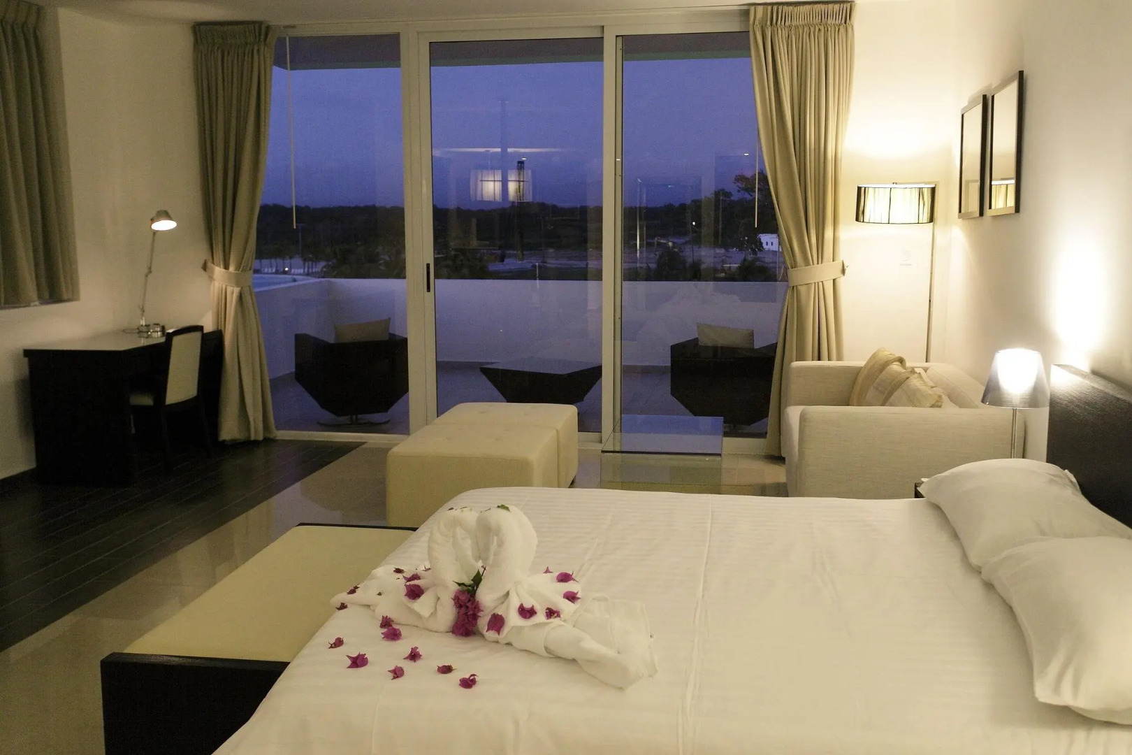 Playa Blanca Beach Resort - All Inclusive