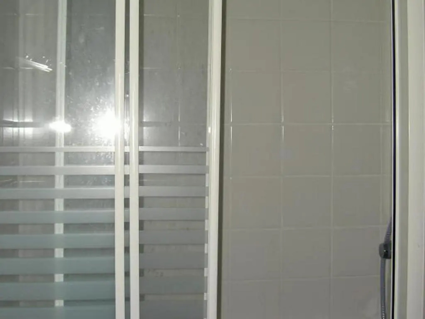 Gîte Châtel-de-Neuvre, 2 pièces, 3 personnes - FR-1-489-22