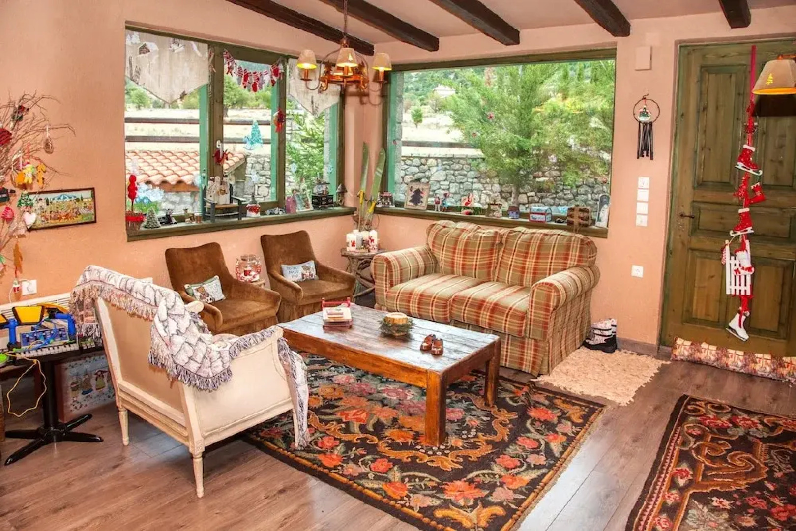 Utopia Mountain Chalet