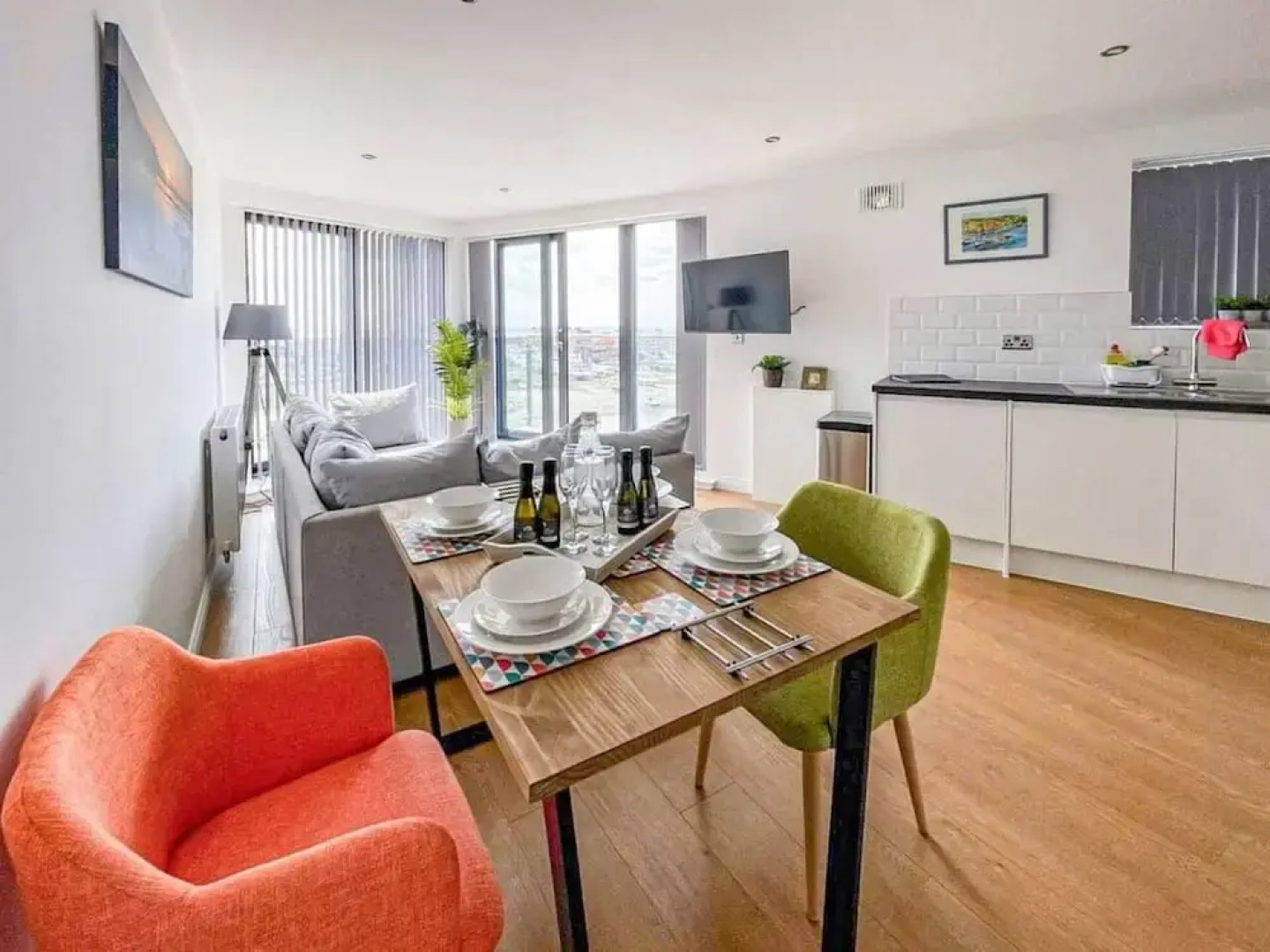 Superior 2 Bedroom Condo With Stunning Sea Views