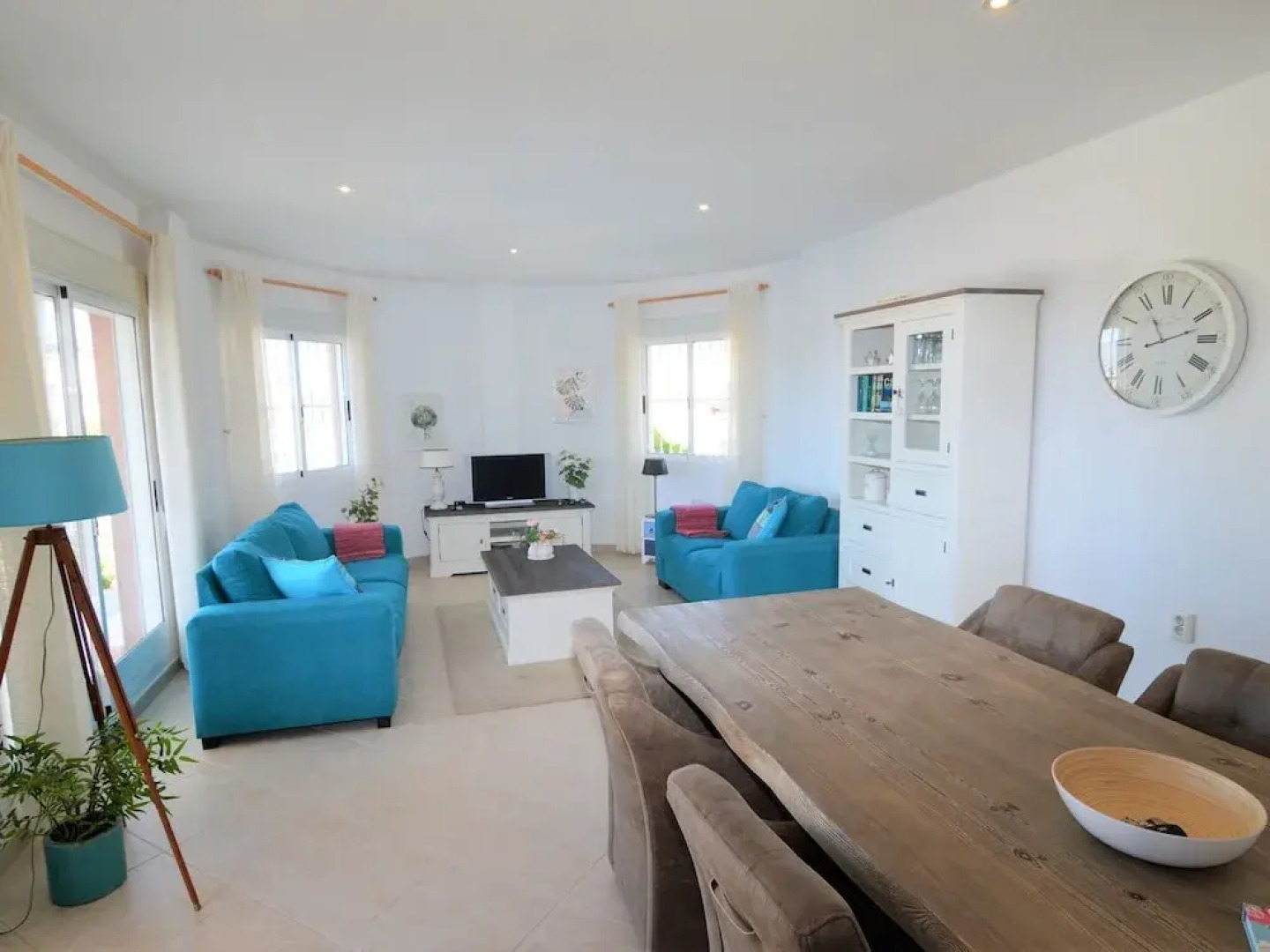 Captivating Villa in Rojales With Swimming Pool