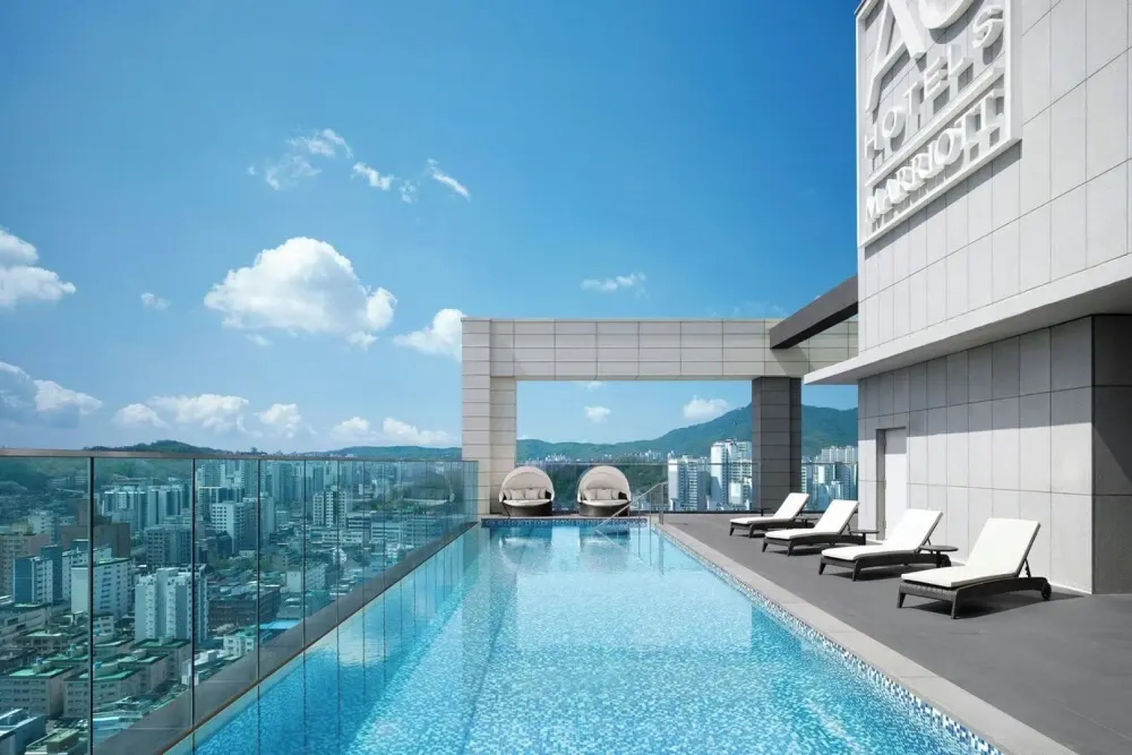 AC Hotel by Marriott Seoul Geumjeong