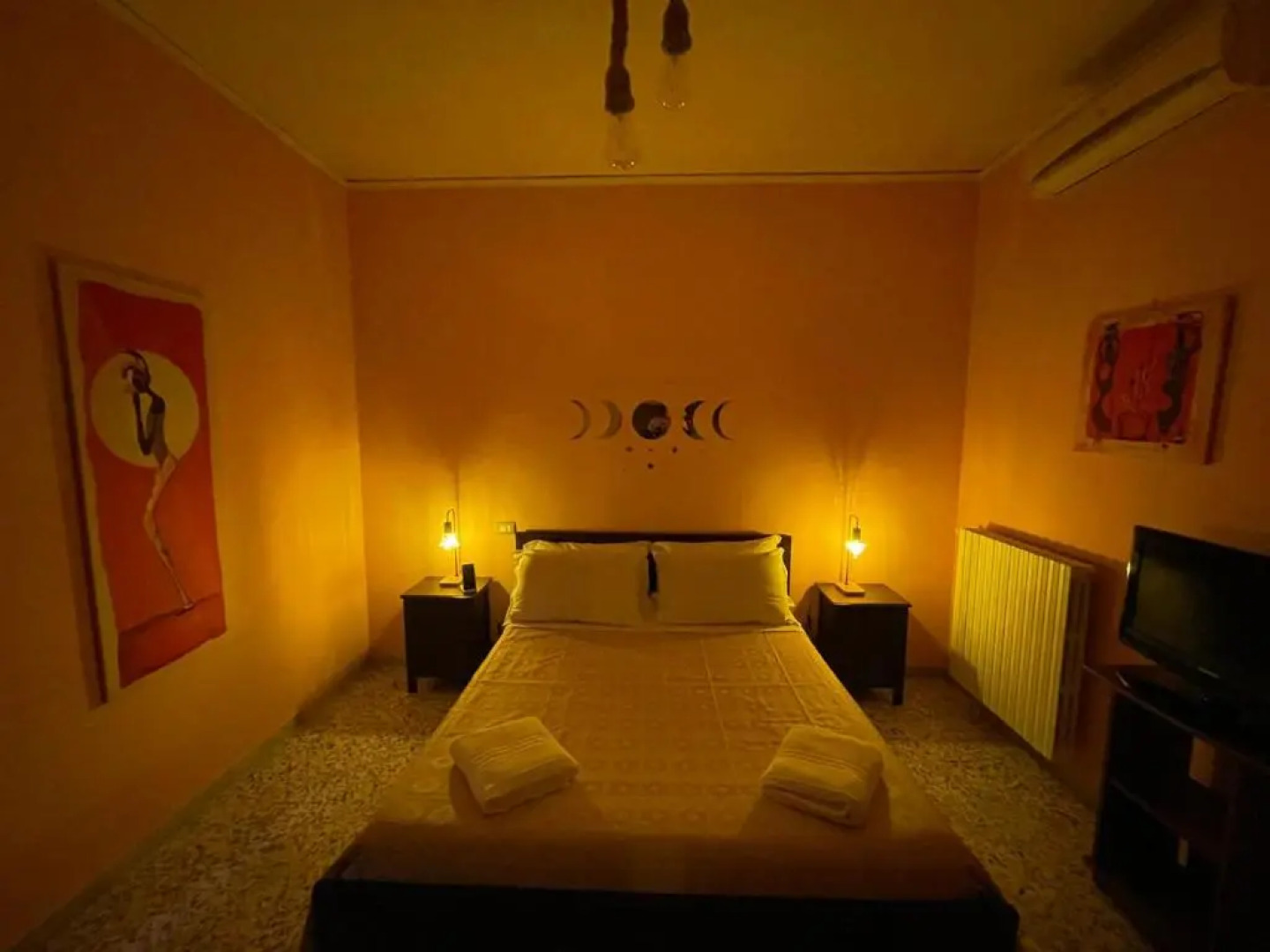 Mezzaluna Guest House