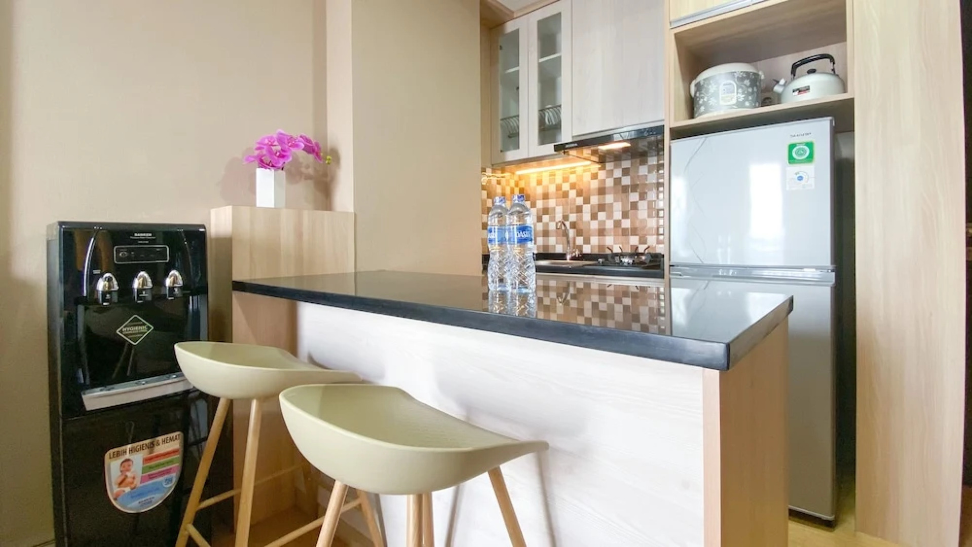 Comfort And Cozy Living 2Br Apartment At Transpark Cibubur