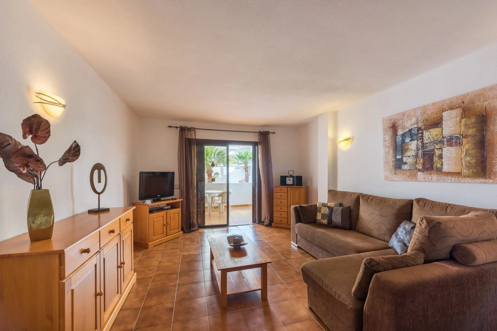 Paloma Beach Apartments