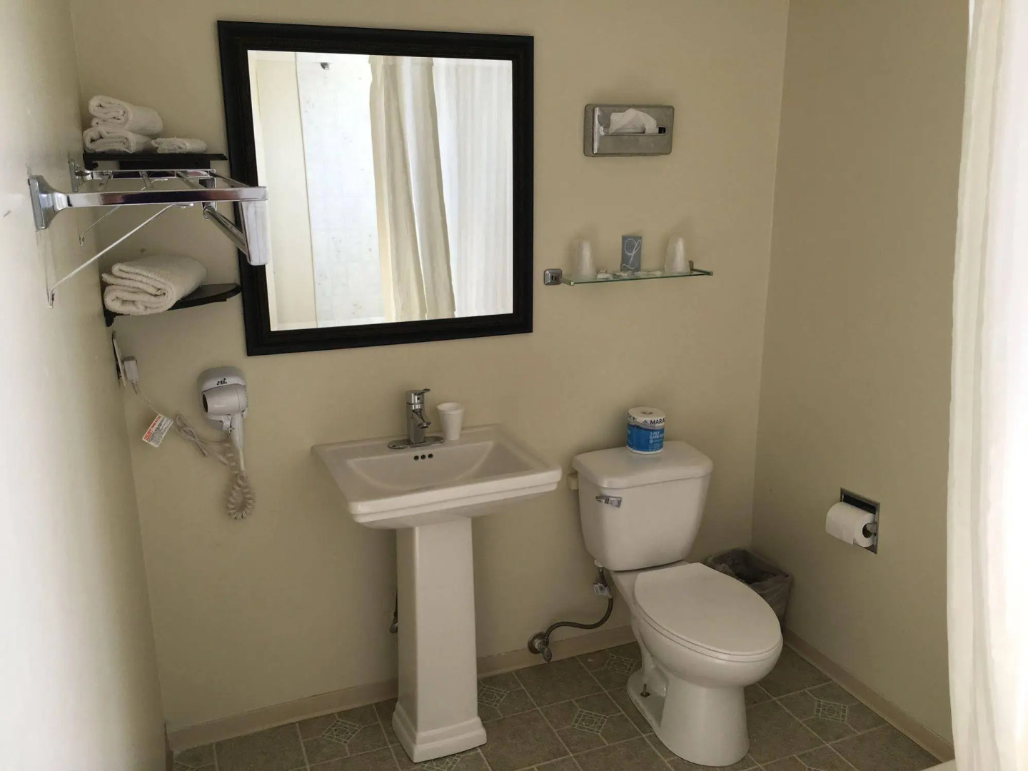 Umatilla Inn and Suites