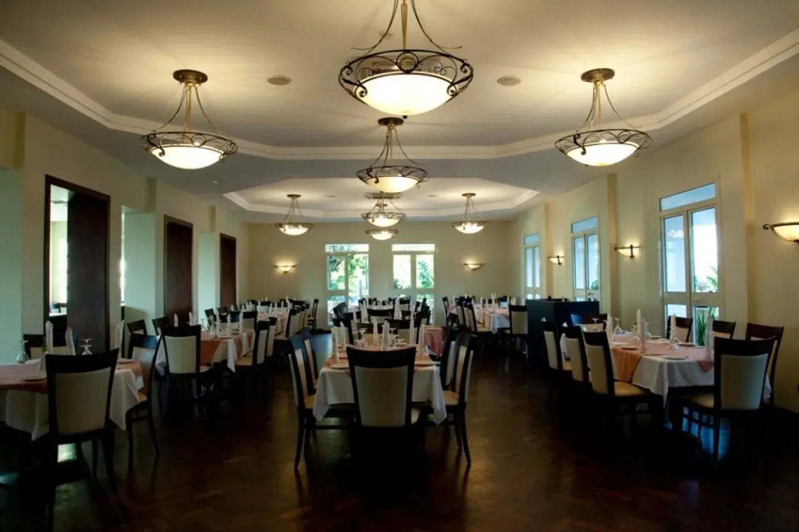 Lake Victoria Hotel