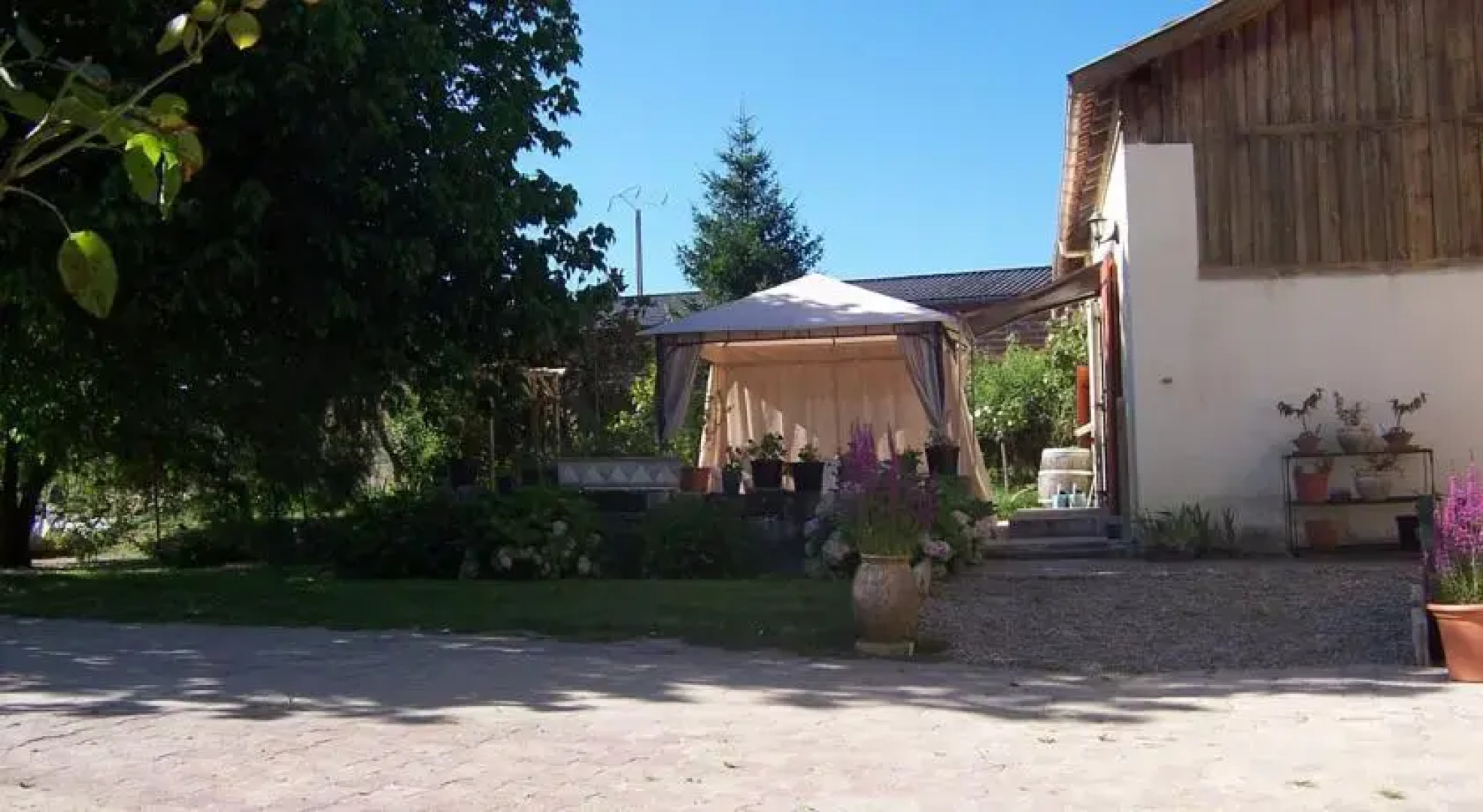 Chambre dHôtes LEtang aux Rainettes