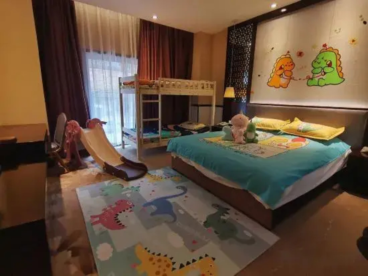 Maijishan Hot Spring Resort Hotel