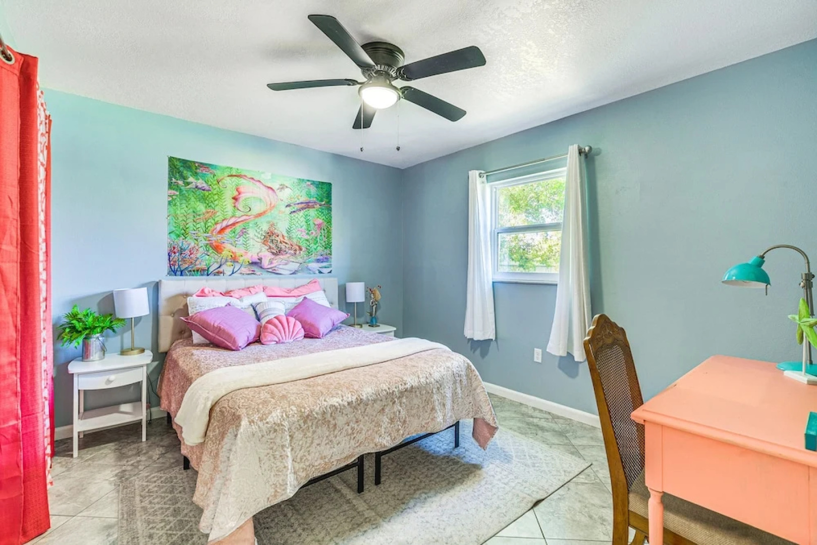 Spring Hill Home - 3 Mi to Weeki Wachee Springs!