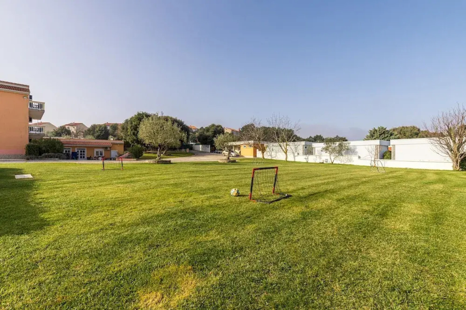 Pool Apartment Suzi 1