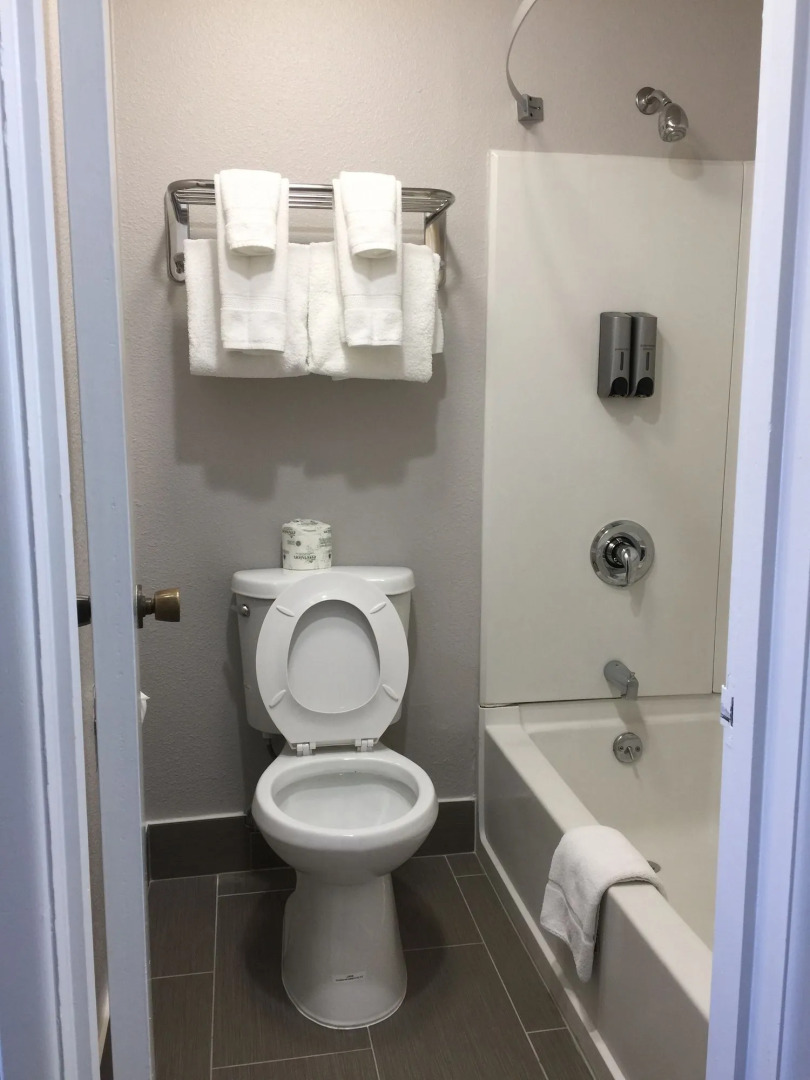 Astoria Rivershore Motel