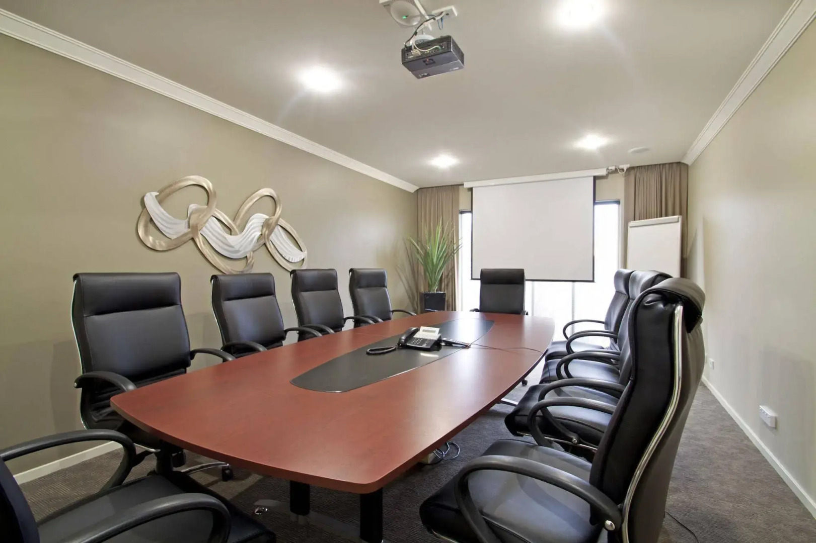 Bridges on Argyle Motel & Apartments