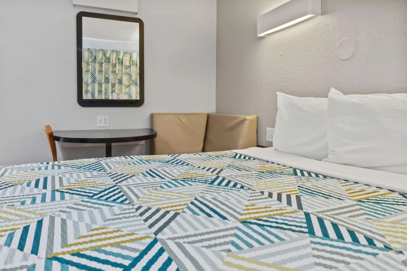 Motel 6 Ventura, CA - Beach