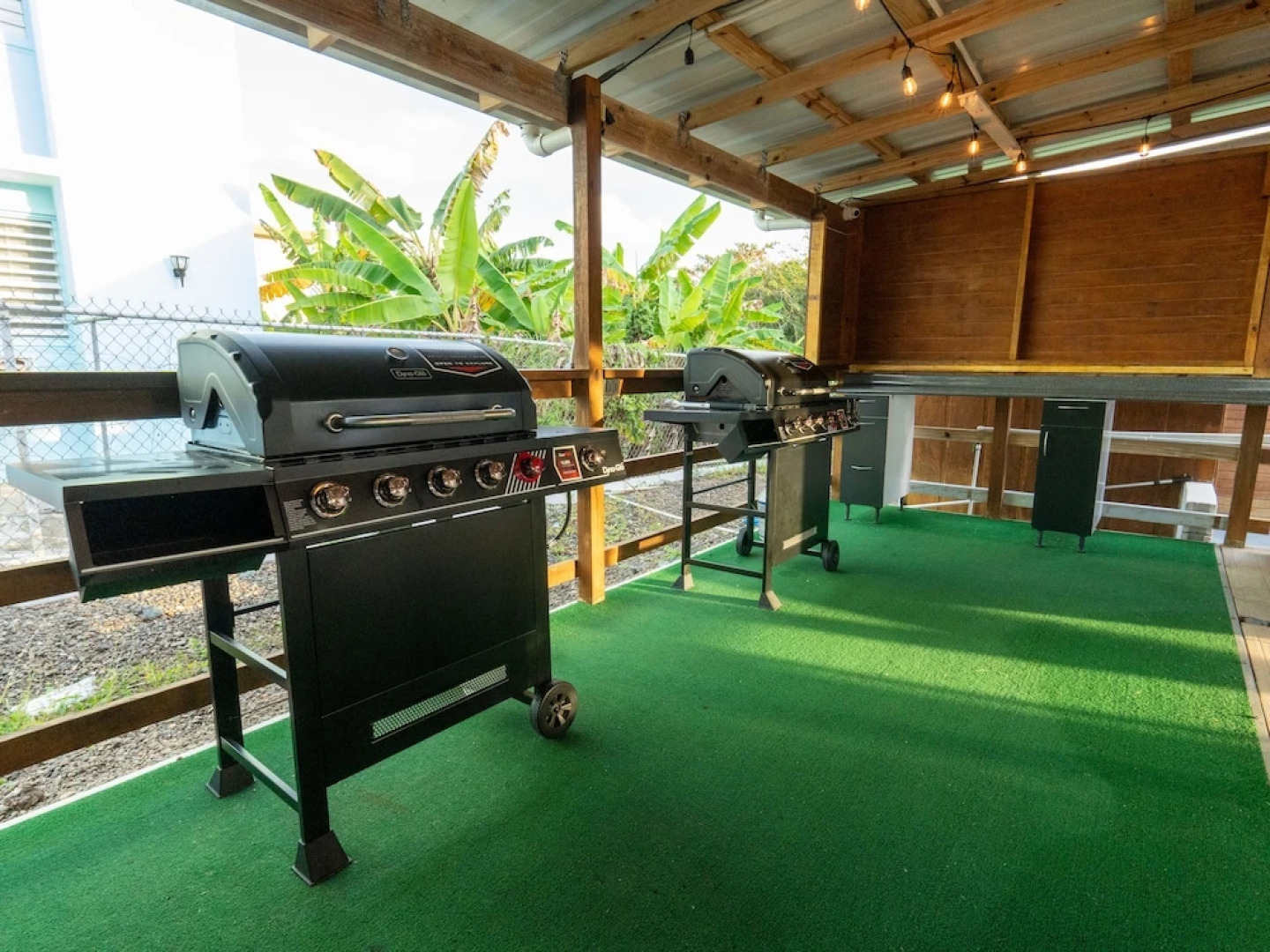 El Flamingo Beach Club