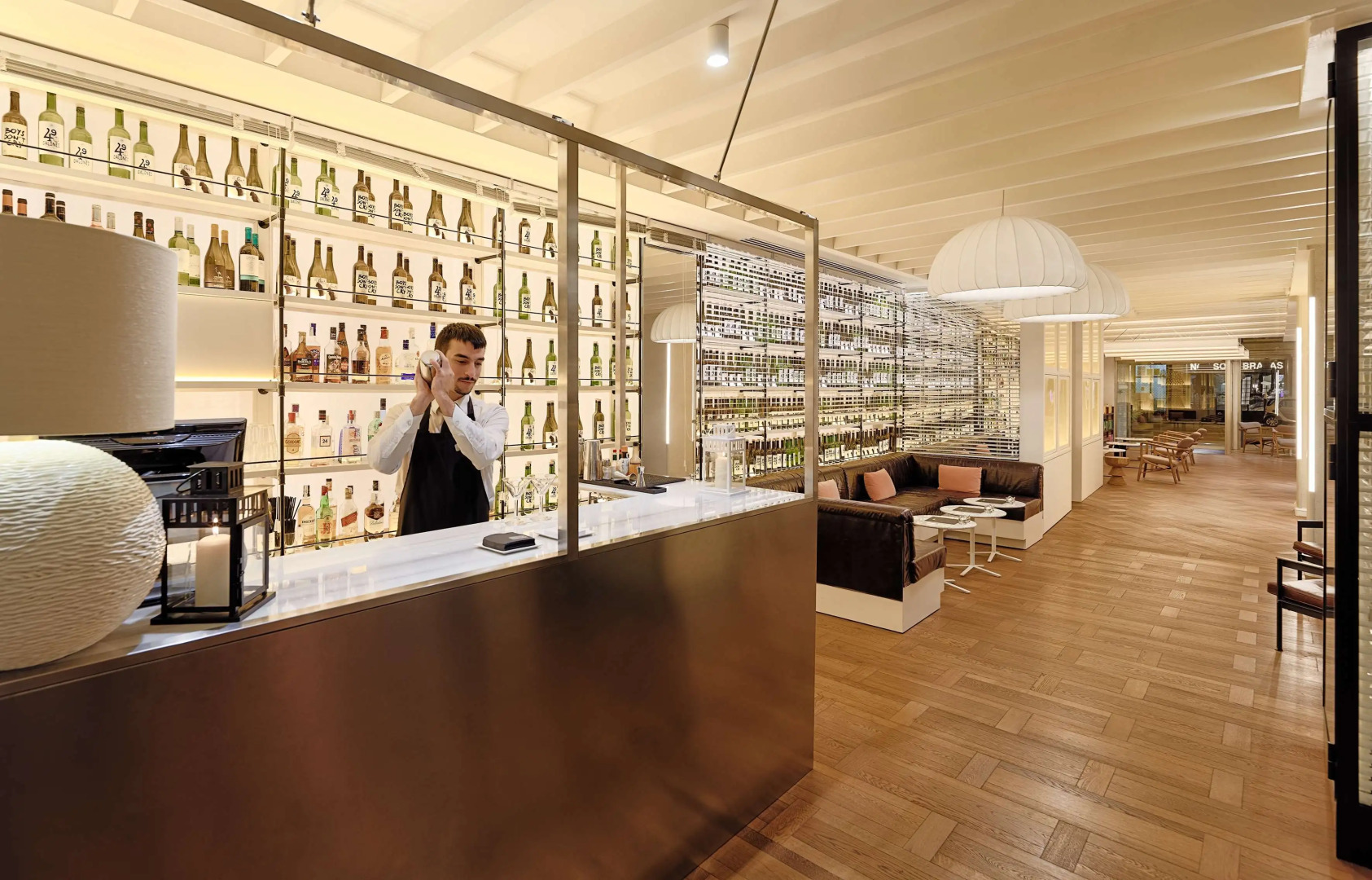 Отель H10 Universitat