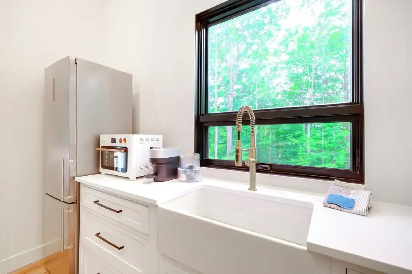 Modern Bellaire Cabin < 5 Mi to Lake & Slopes!