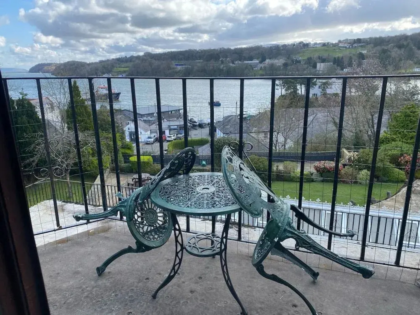 The Victoria, Menai Bridge