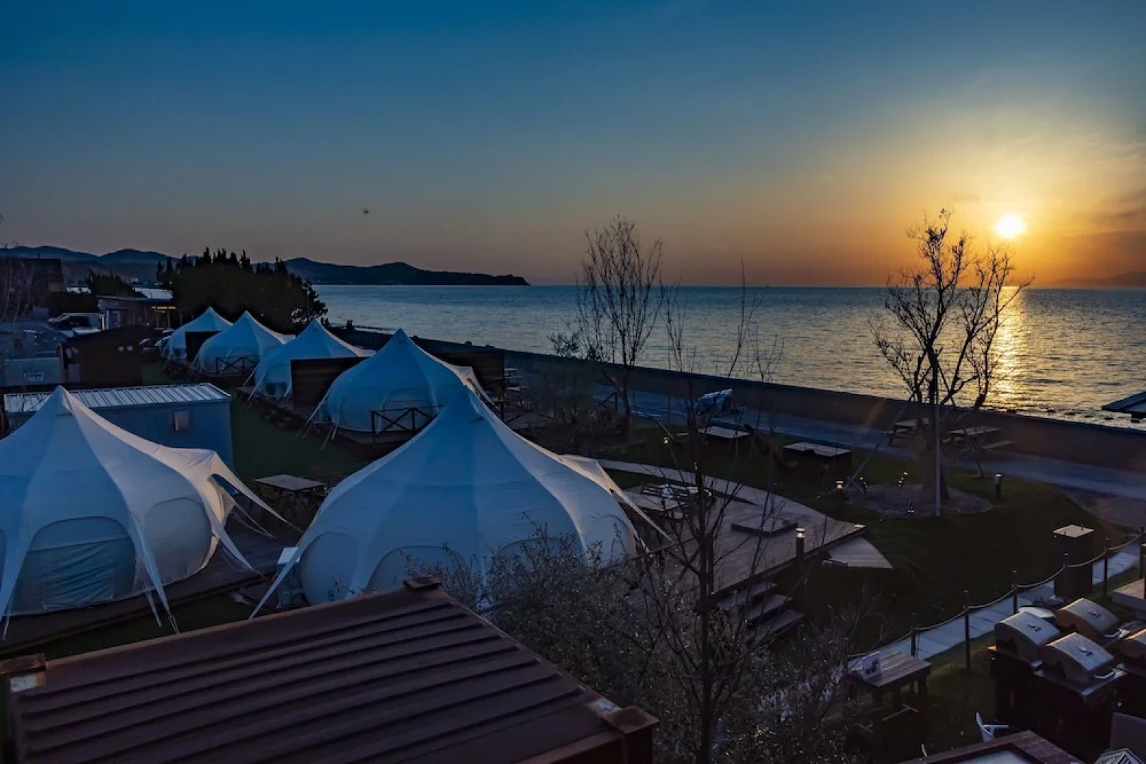 PICNIC GARDEN - Glamping