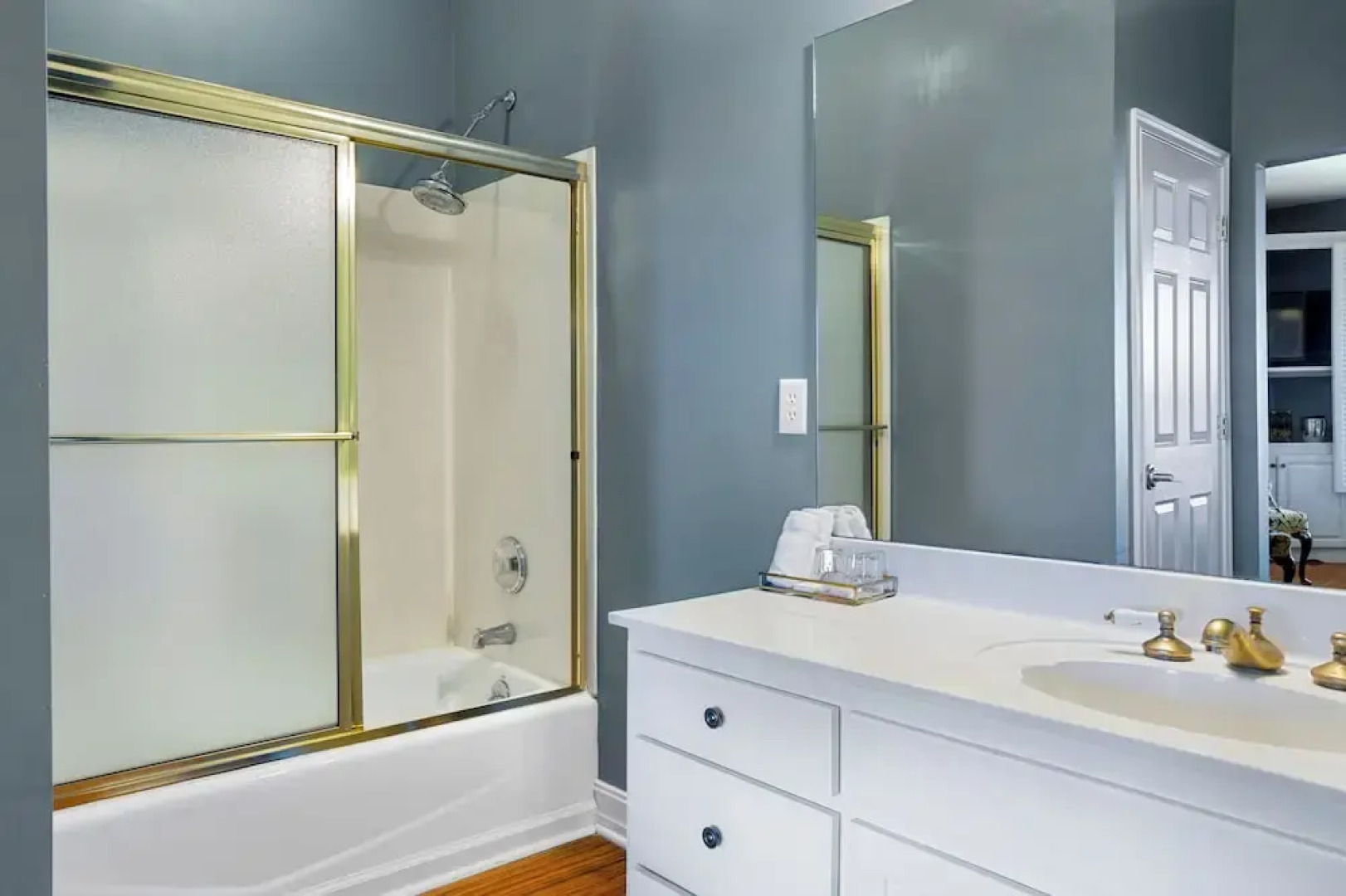 Stone Mountain Manor