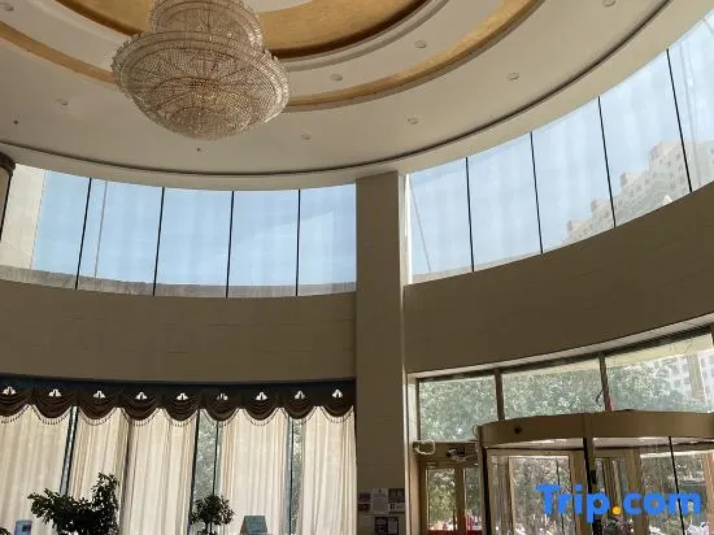 Luntai Oil City Hotel