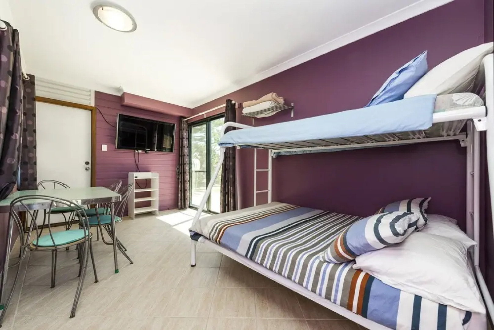 Wave House - Beach Front Lancelin