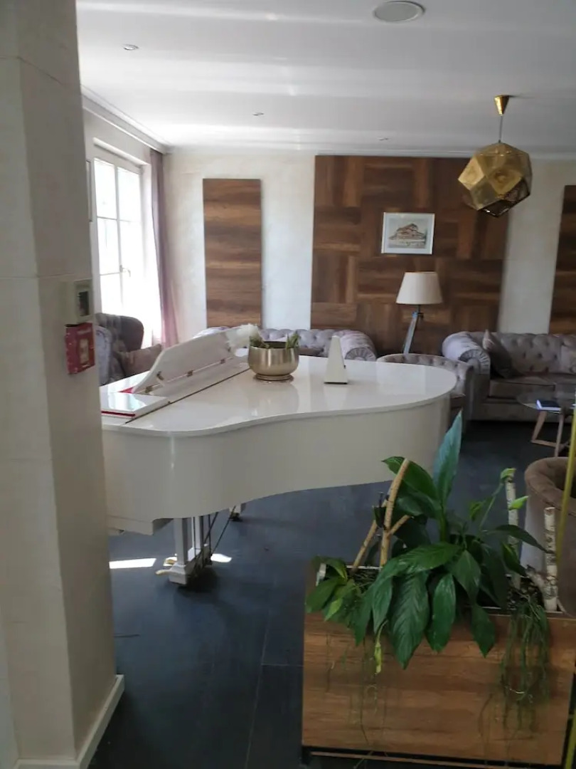 Hotelbetrieb Seeschau GmbH