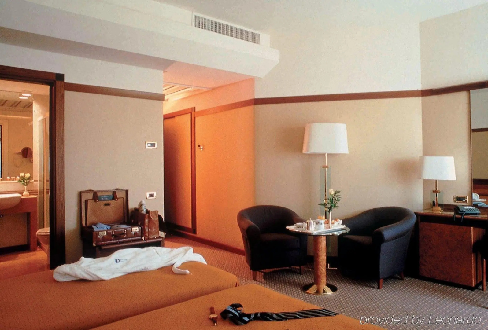 Отель Exe Majestic