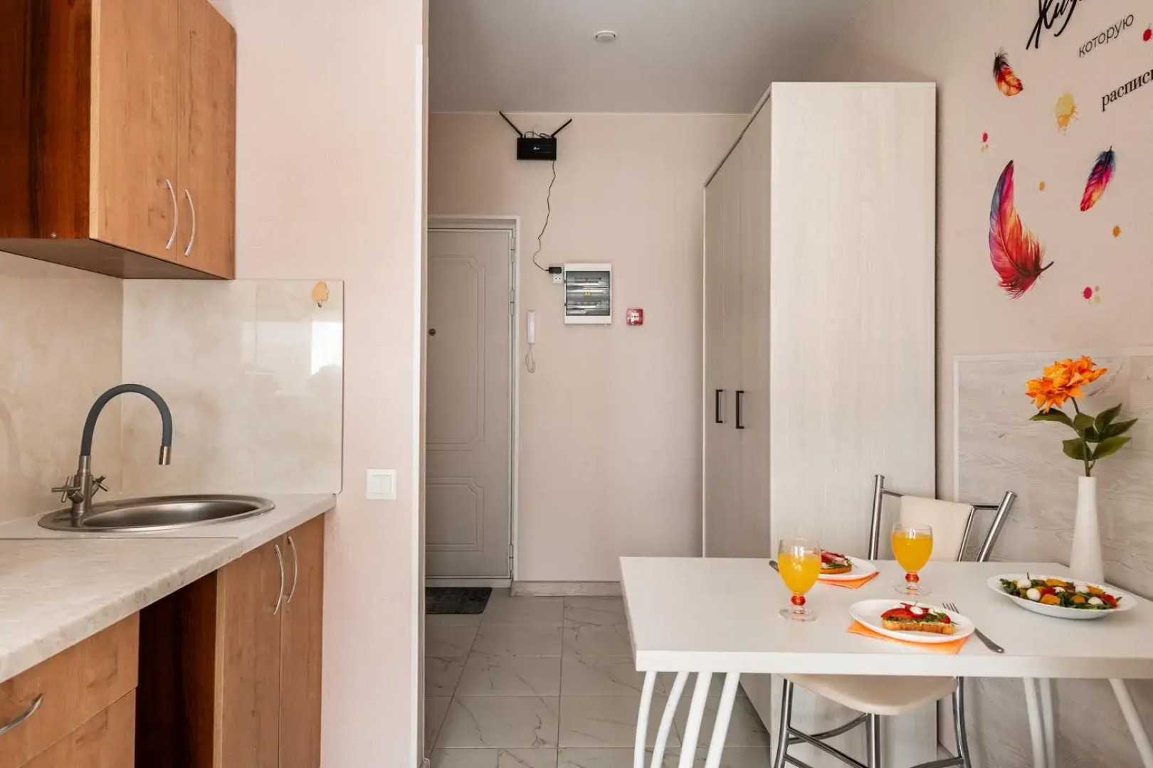 Sunmarine apartments (Санмарин апартментс) на улице  Анны Ахматовой 11 корпус 3