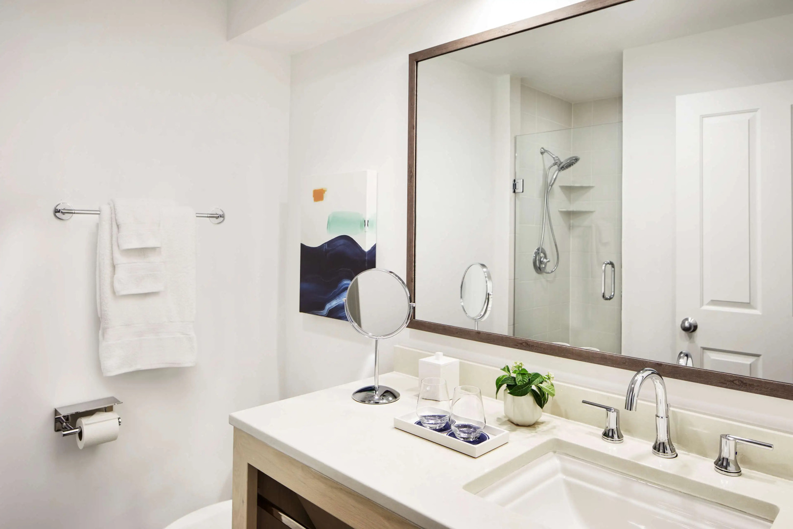 Parrot Key Hotel & Villas