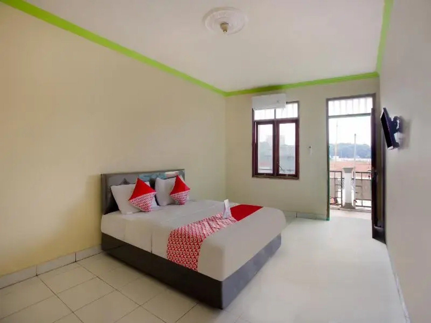 Anjum Residence by OYO Rooms