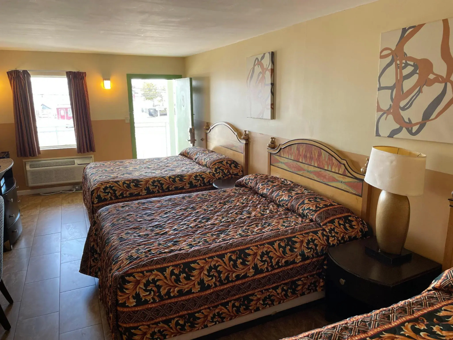 Sea Palace Inn