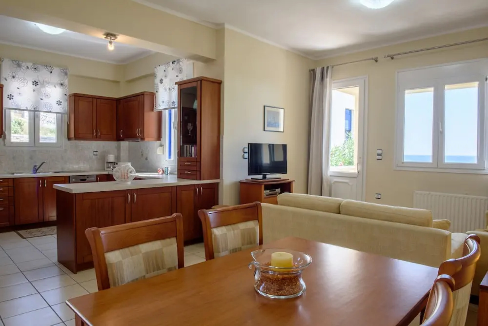 Sea Breeze Hotel Apartments & Residences