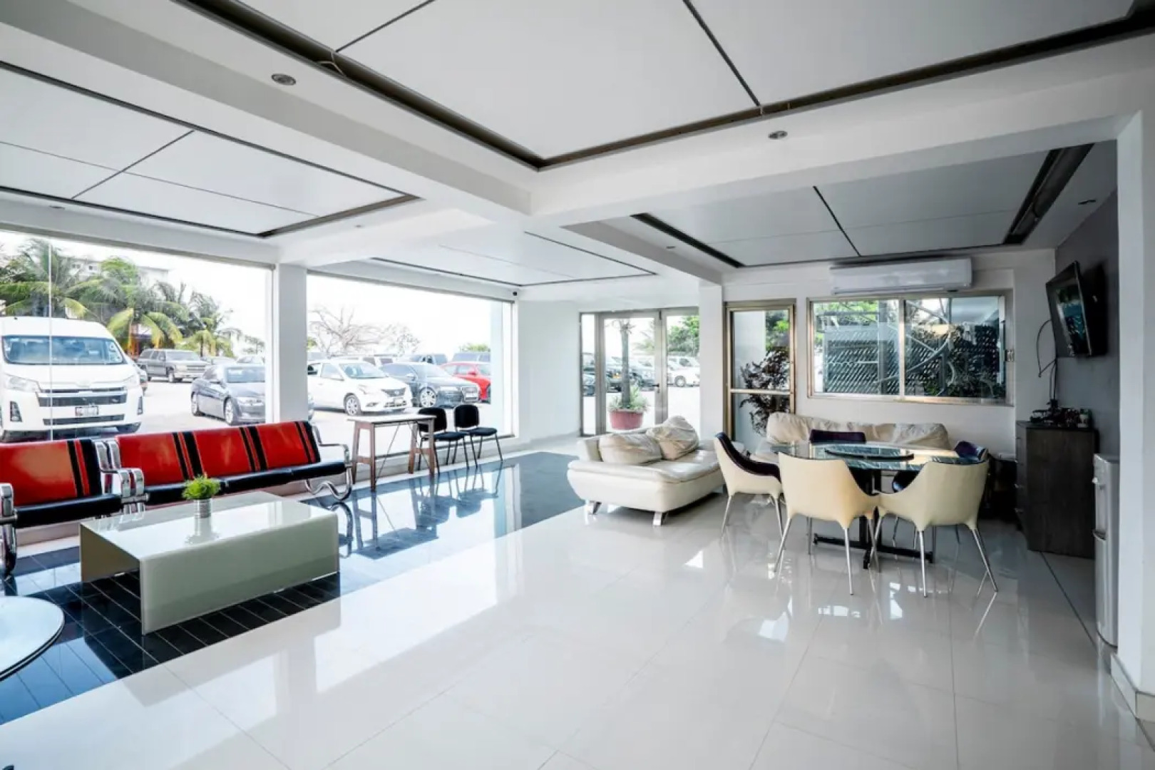 Capital O Cancun International Airport 24/7