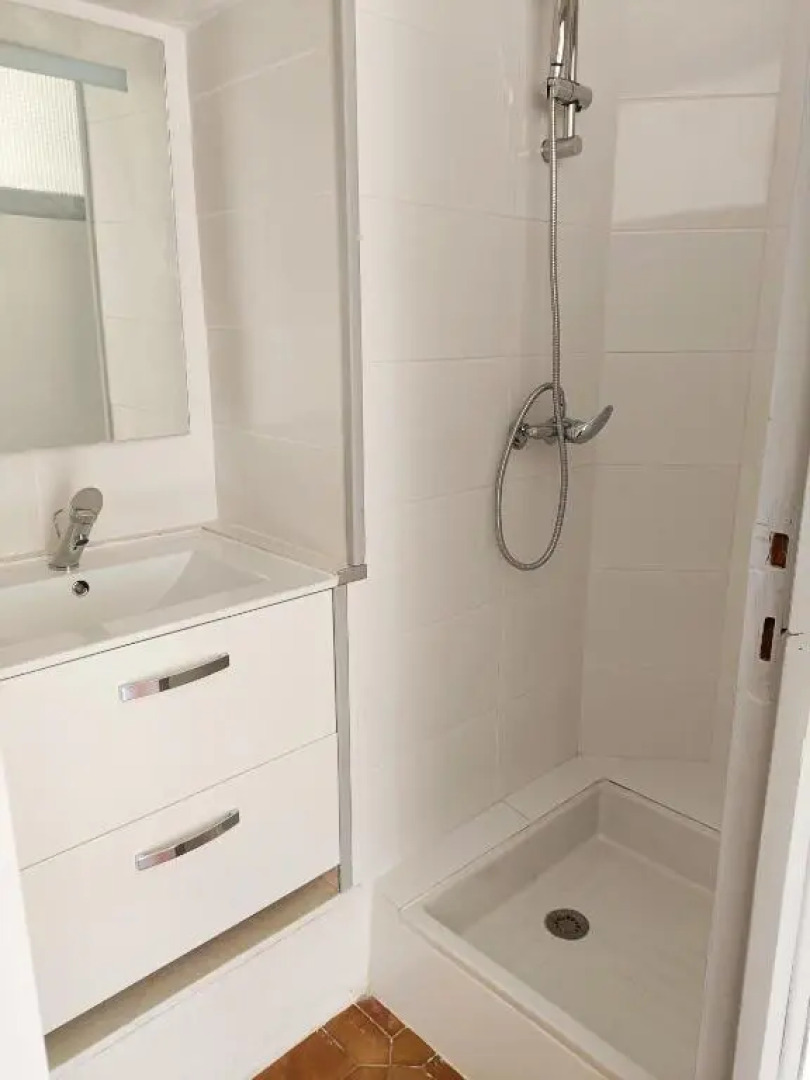 Jolie Studio Recemment Renove