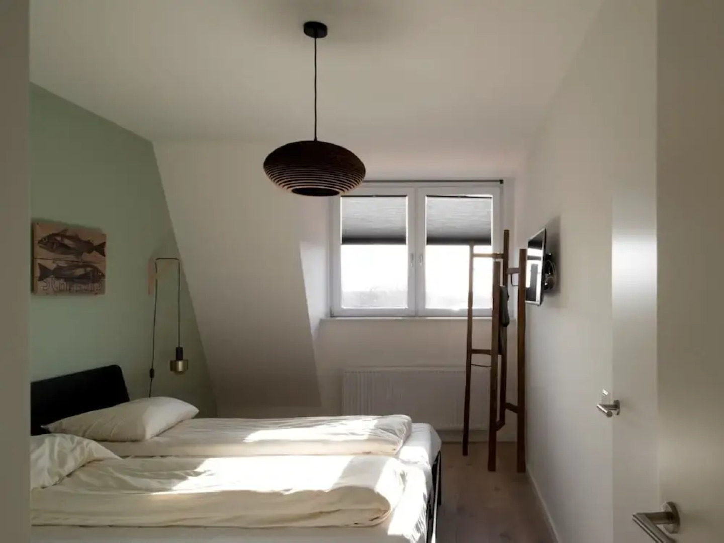 Luxurious Penthouse With 3 Bathrooms, Near the Sea