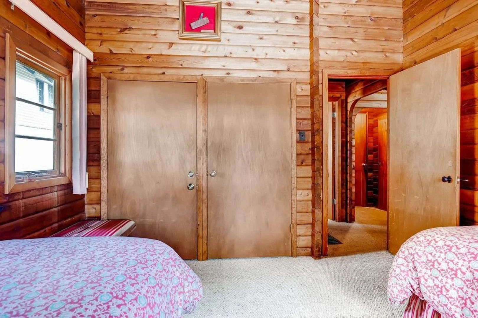 Alm Haus Standard Downtown Private Home by McCartney