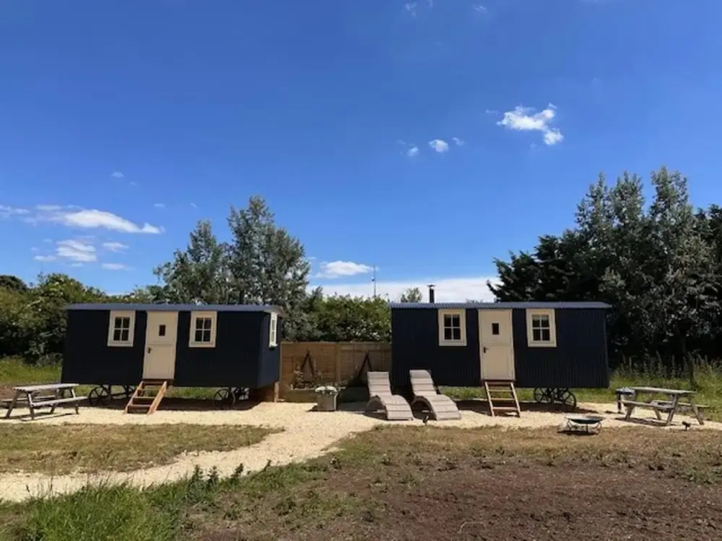 Shepherdshut-cotswolds-petfriendly-woodburner