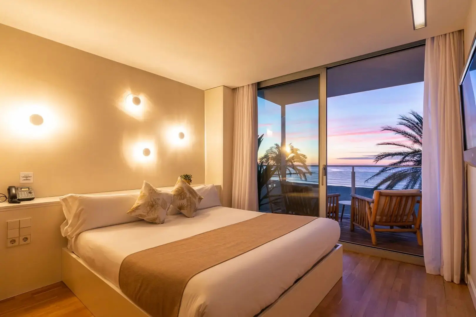 Meraki Beach Hotel - Adults Only