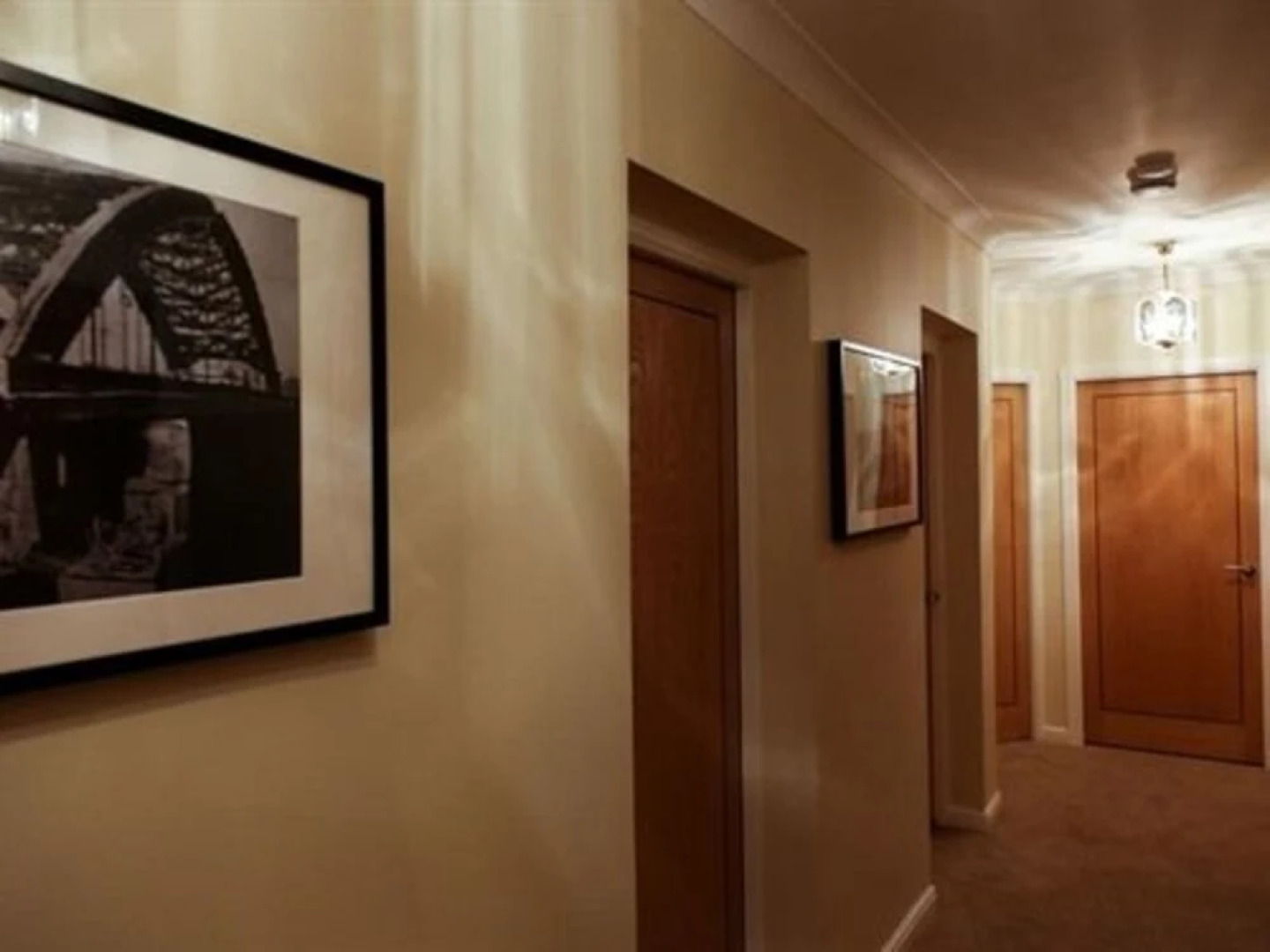 Alexander Apartments Royal Court