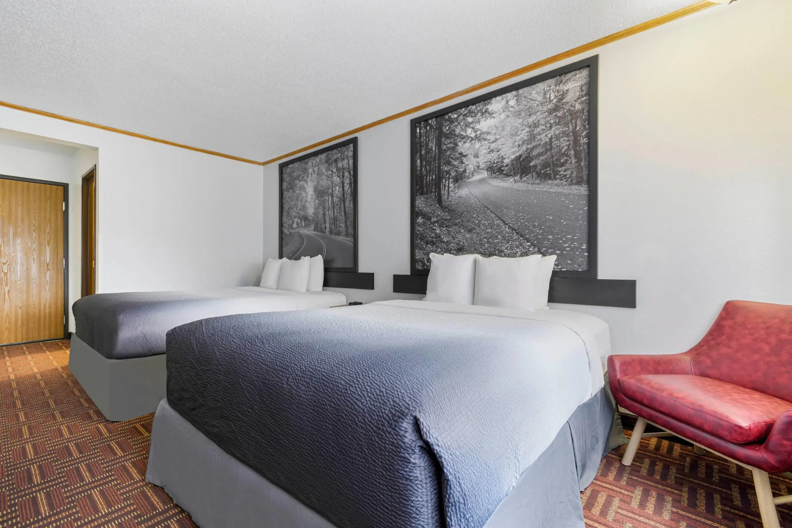 Super 8 by Wyndham Eveleth