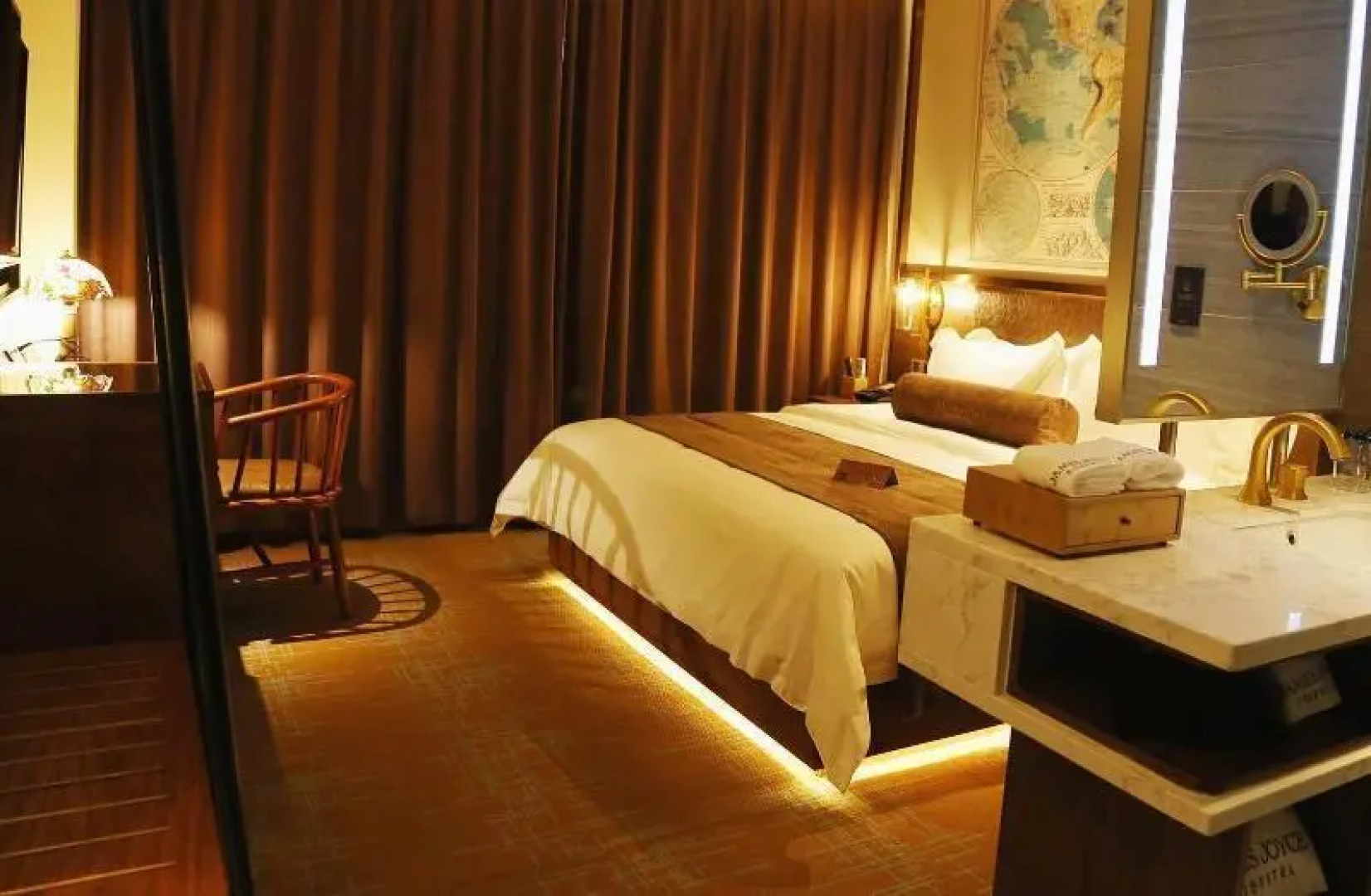 James Joyce Coffetel Aletai Lanwan Food City