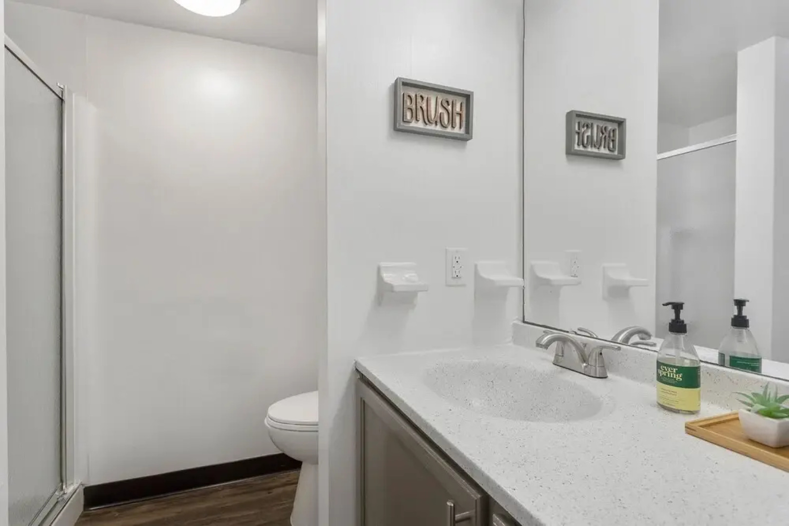 The Relaxing Lakeside Suites