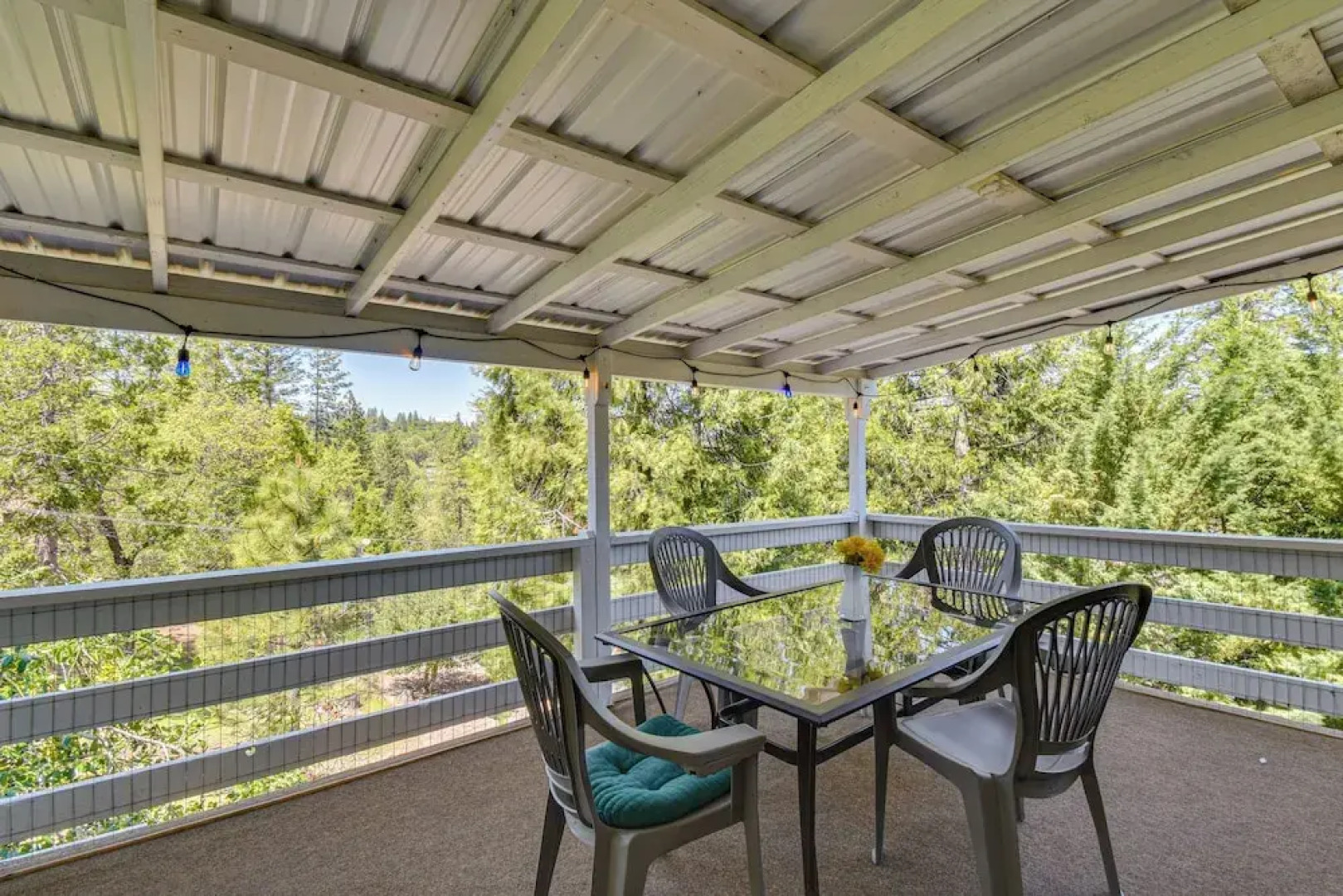 Peaceful Groveland Home w/ Deck + Fire Pit!