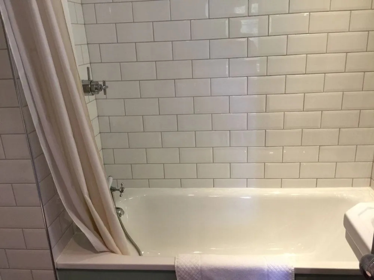 The Leicester Arms Hotel