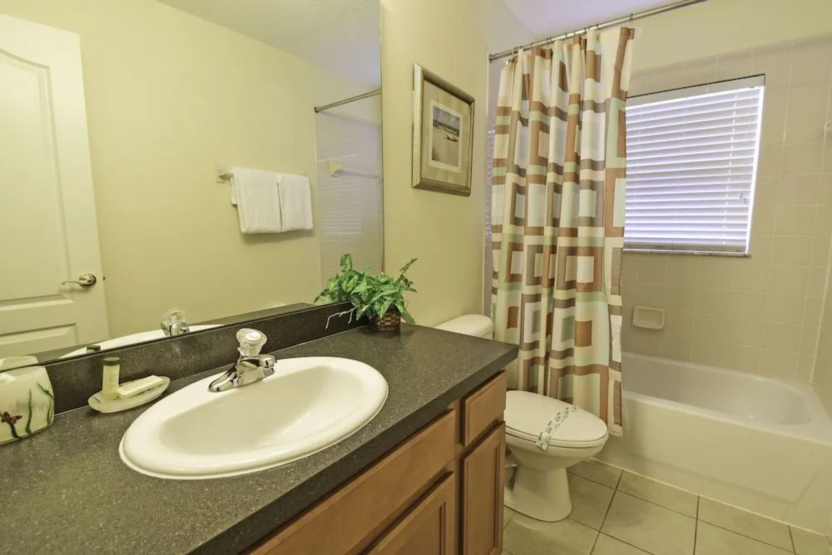 519OBC Sunshine Daydream 4 Br villa by RedAwning