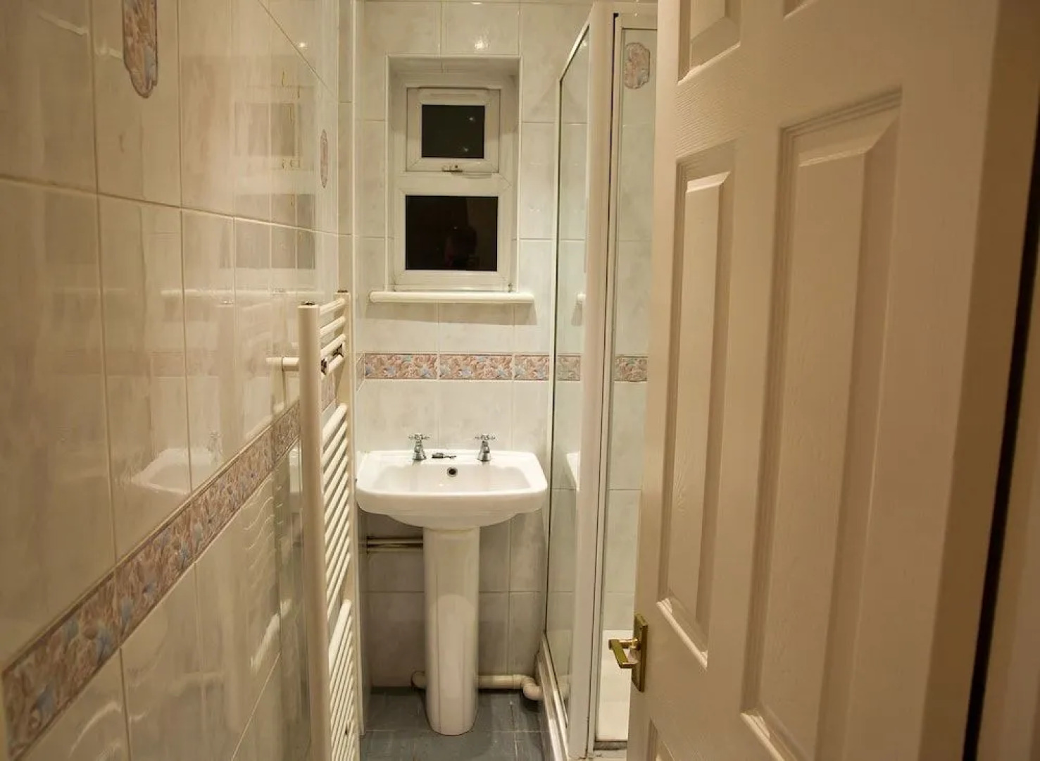 Icon Hutton Apartment